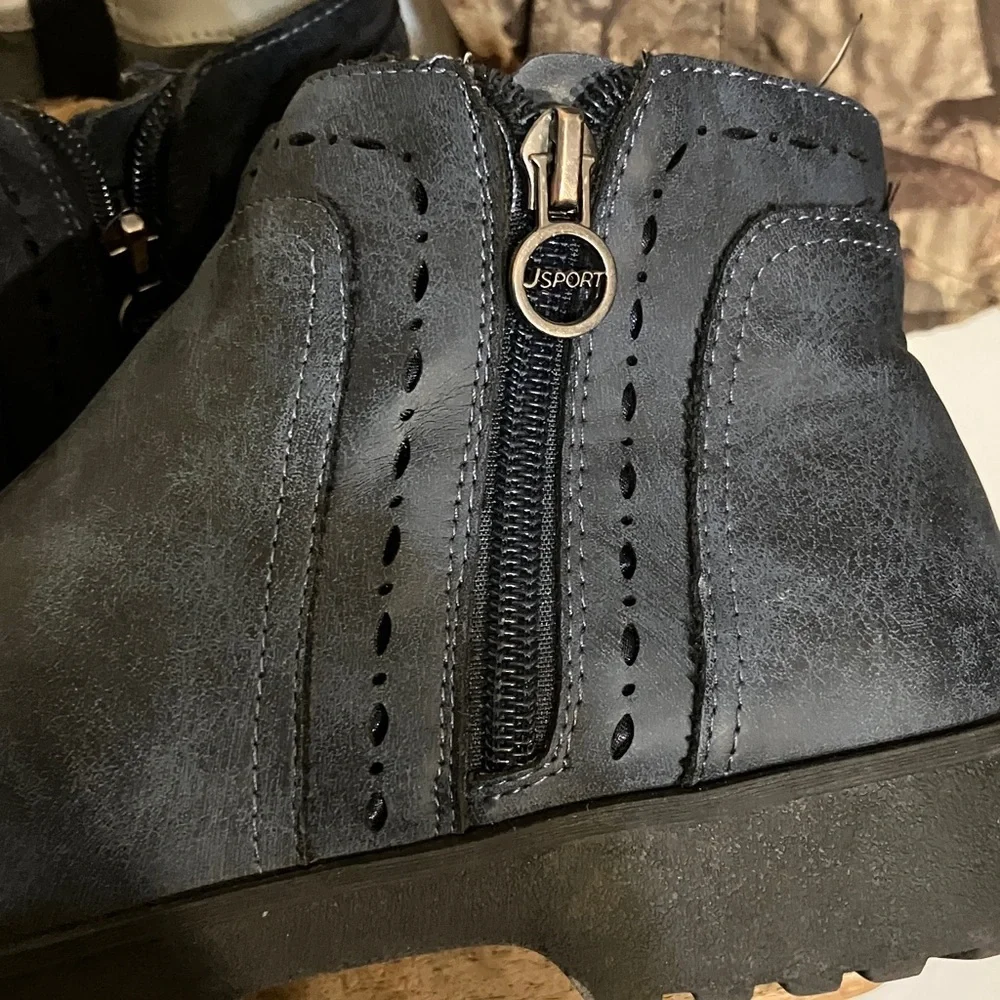 Blue booties! JSpoet women’s Jenna 8M faux leather